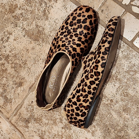 BCBGMaxAzria Animal print leather loafers size 7 - Picture 1 of 9